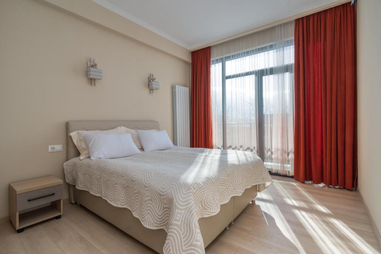 Hotel Alexandria Saguramo Exterior photo